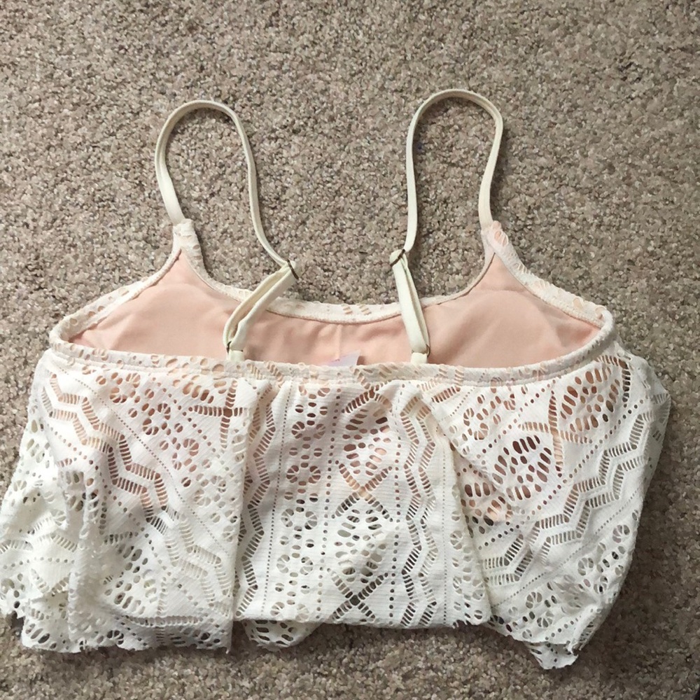 Target bikini top. - Picture 2 of 3